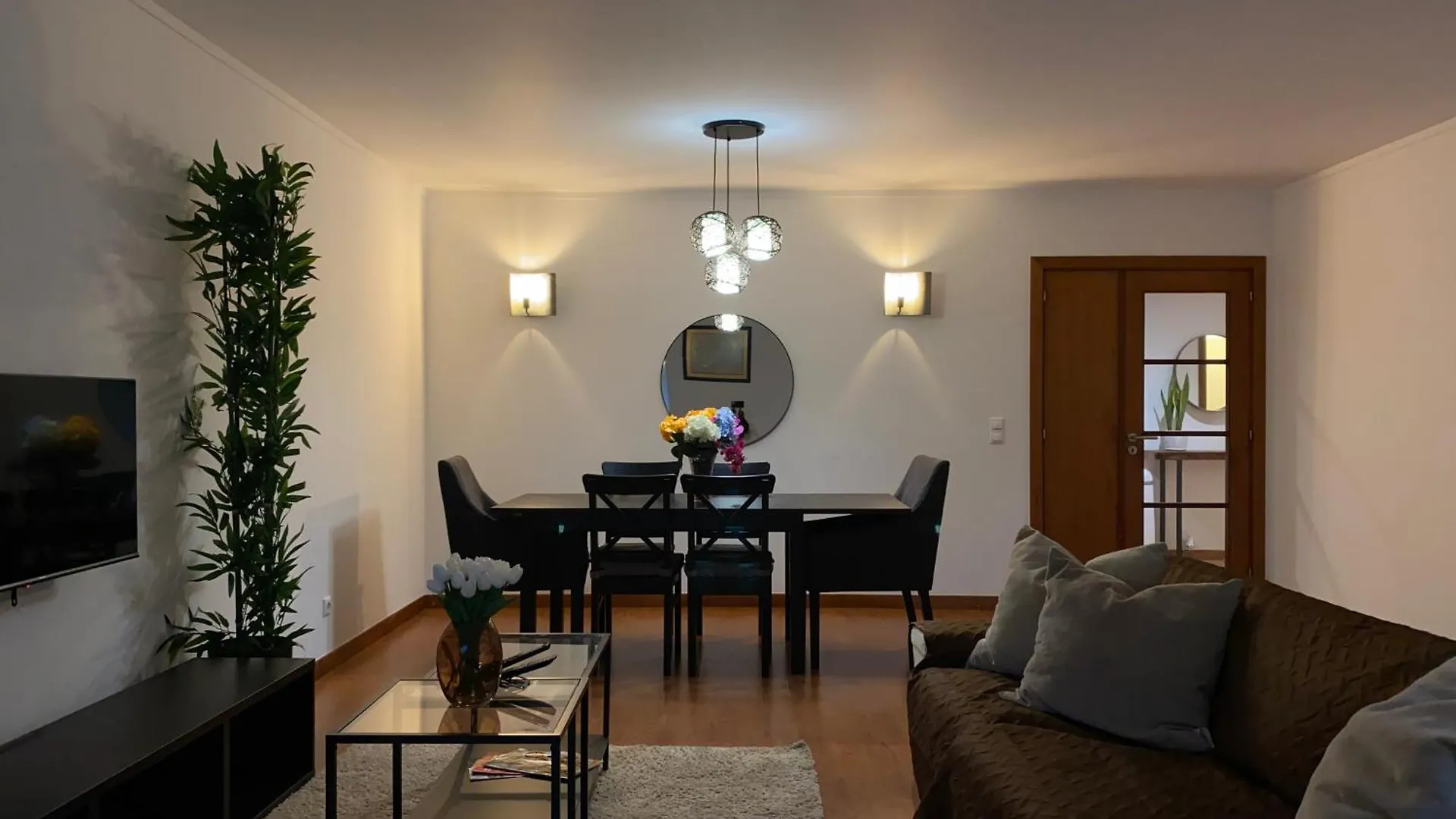Kontakte von Guesthouse Di Colombo